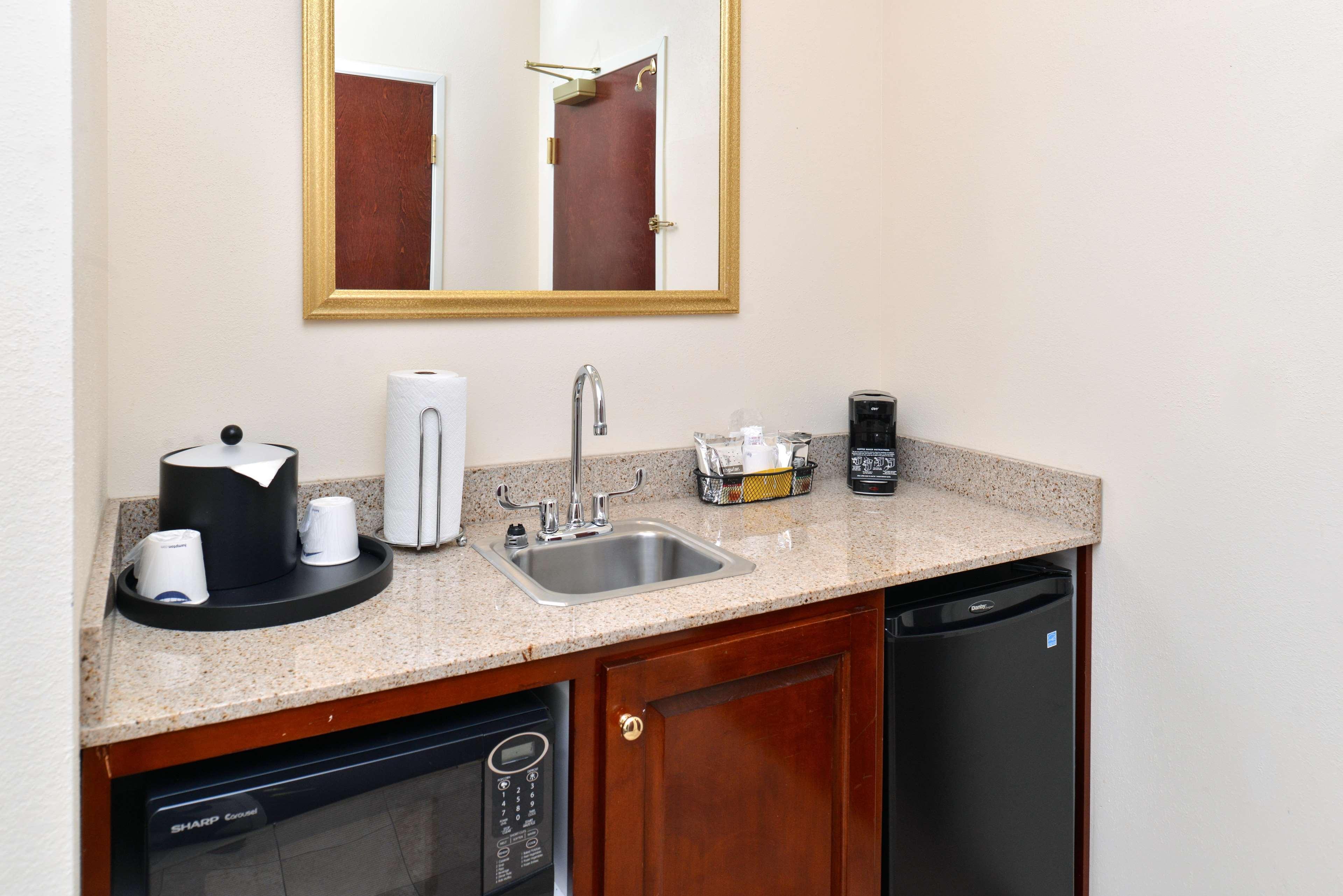 Hampton Inn & Suites Dayton-Vandalia Murlin Heights Exterior foto