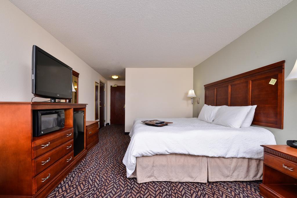 Hampton Inn & Suites Dayton-Vandalia Murlin Heights Exterior foto
